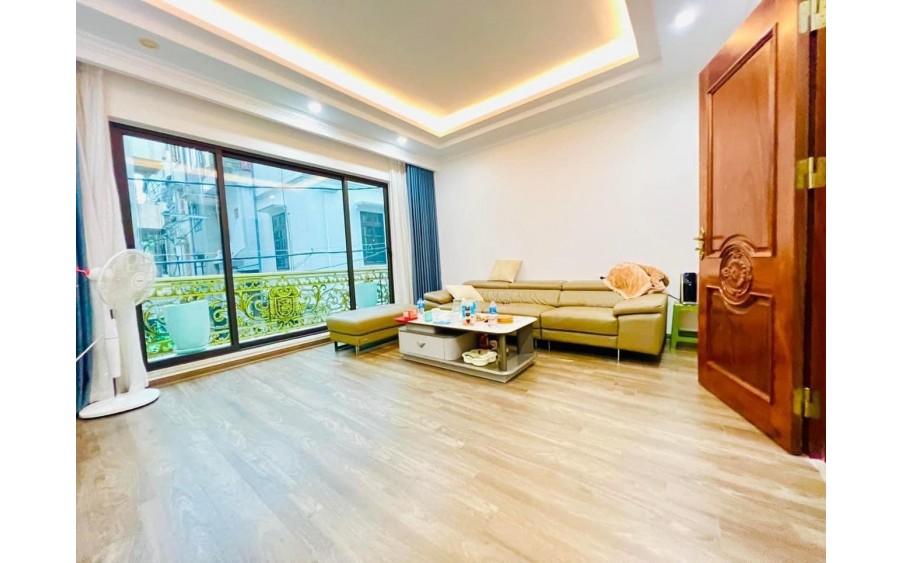 BÁN NHÀ PHỐ HOA BẰNG - CẦU GIẤY - PHÂN LÔ CỰC ĐẸP